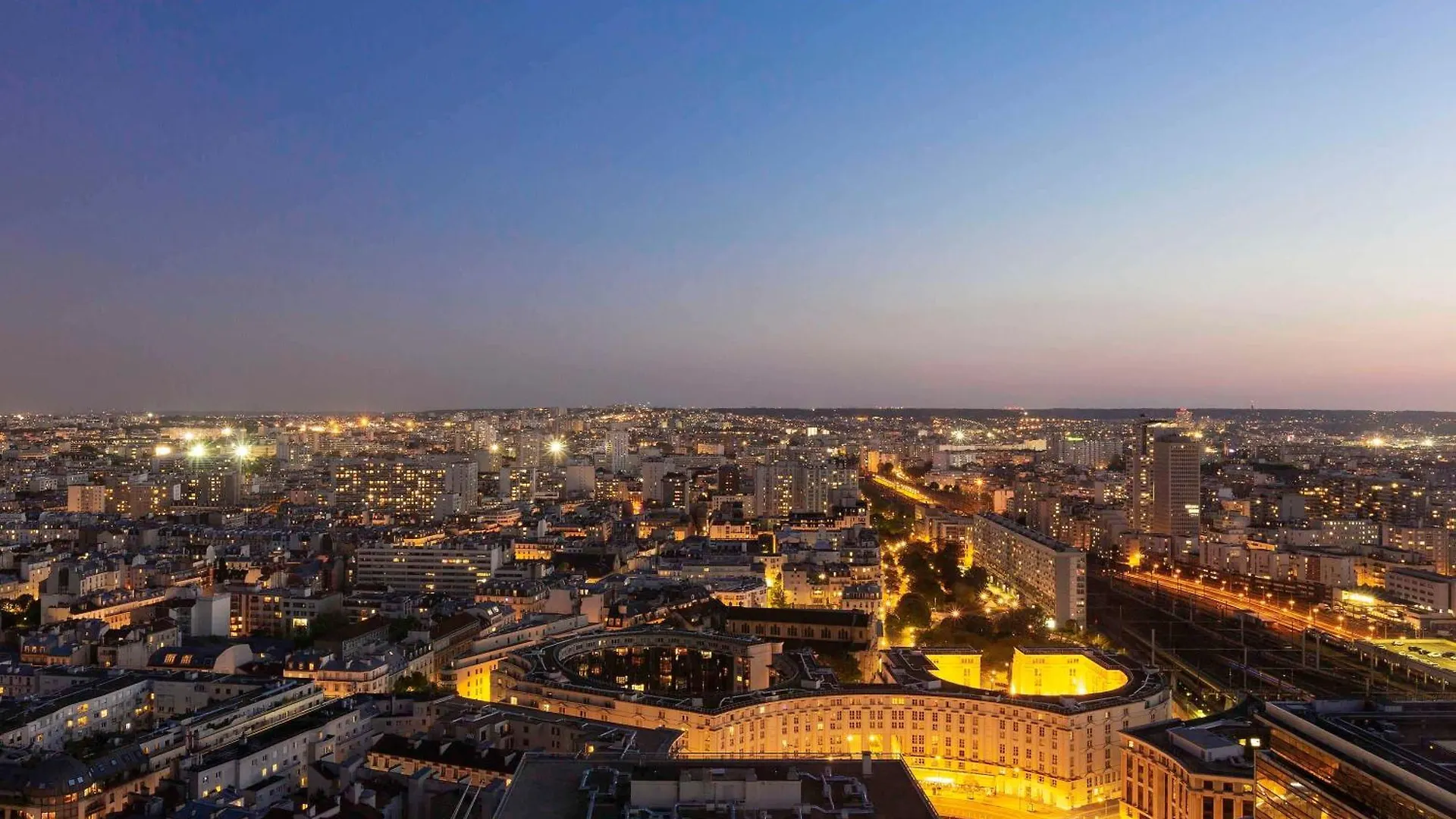 Pullman Montparnasse Hotel 4*